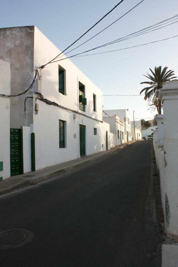 Casa Valle De Palmeras Haria Bagian luar foto